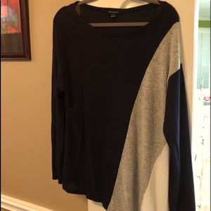 Hip high low sweater
